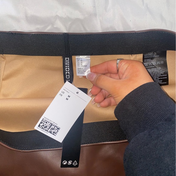 h&m leather skirt - Picture 2 of 2
